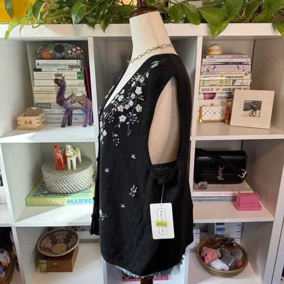 Vintage 90s Floral Embroidered Granny Boho Coastal Cottage Vest - Black Wms L - Picture 4 of 8